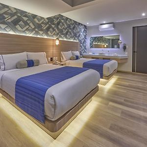 Habitación Estándar con 2 Camas Individuales